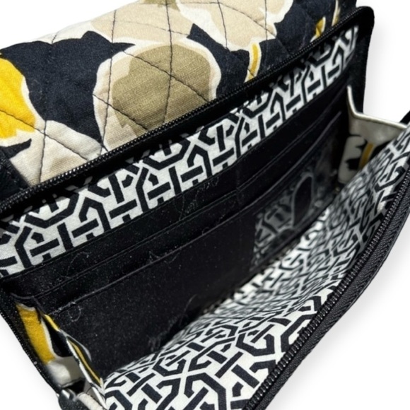 🌻Vera Bradley "Patricia" Crossbody in Dogwood with Leather Trim - Picture 10 of 11